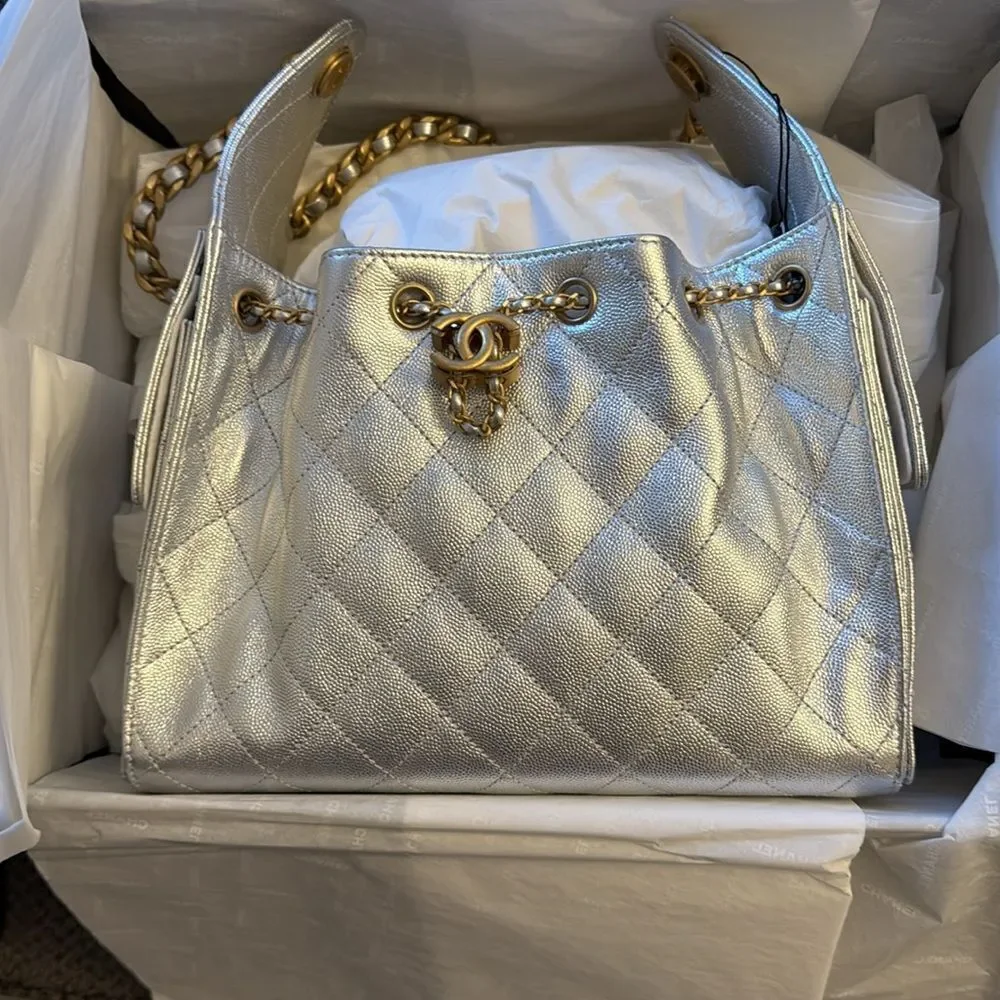 NWT CHANEL SILVER 25 Small
